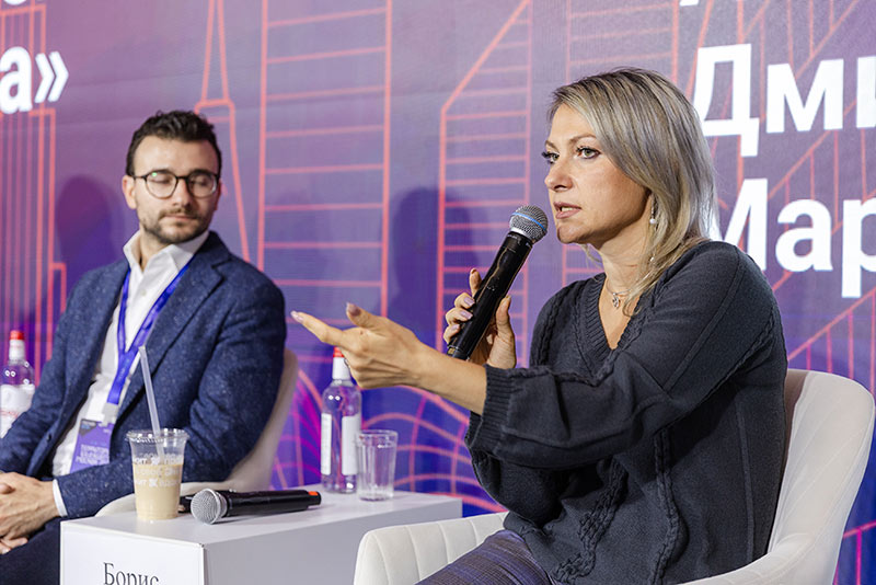 Наталья Мазур, генеральный директор ООО «ВКО-Интеллект», выступила с докладом: «Сколько стоит право? Как интеллектуальная собственность формирует добавленную стоимость компаний».